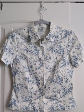 Vintage Laura Ashley Blue and White Toile Button-Down Top